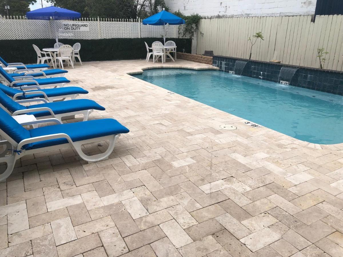 Comfort Inn & Suites New Orleans Airport North Kenner Exterior photo